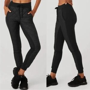 ALO Yoga Airbrush Winter Warm High-Waist Moto Puffer Pant Size XS